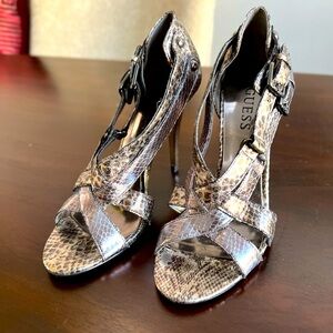 Guess Metallic Silver Snakeskin Heels Pump Sandal - Like New!